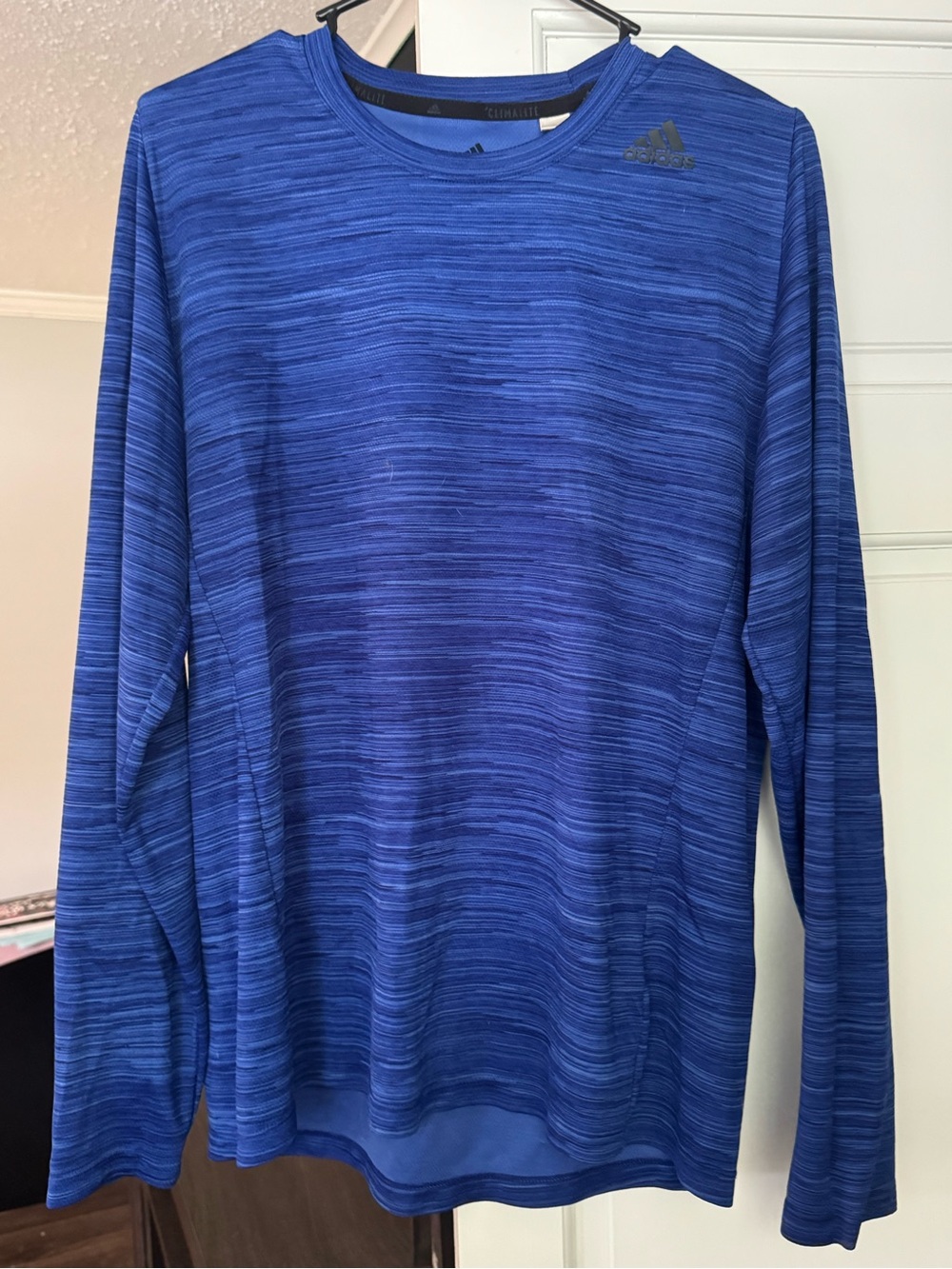 adidas Men’s Blue Heathered Long-Sleeve Performance Tee